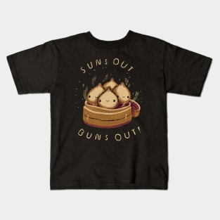 suns out buns out! Kids T-Shirt